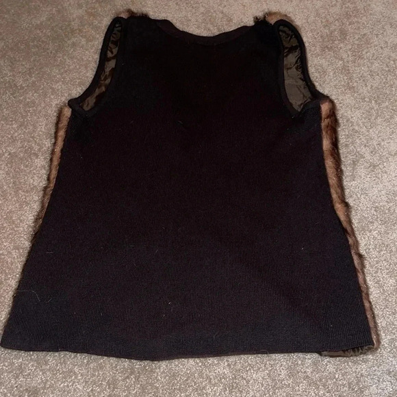 Ellen Tracy Faux Fur Vest - Brown - Large. GG - Picture 4 of 5